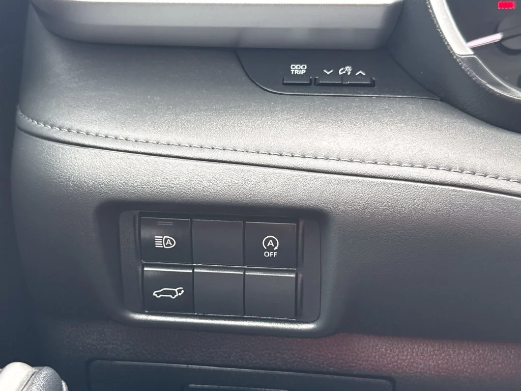 Used 2023 Beige Toyota XLE image 33