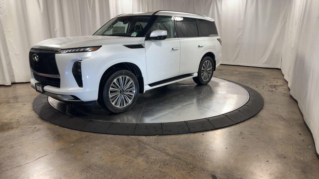 2025 INFINITI QX80 Sensory 4WD - Photo 6