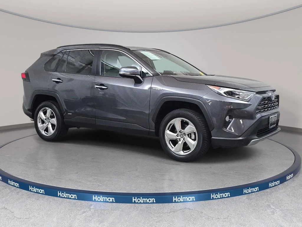 Used 2019 Gray Toyota Limited image 4