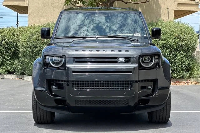 New 2026 Carpathian Grey Land Rover X-Dynamic SE image 8