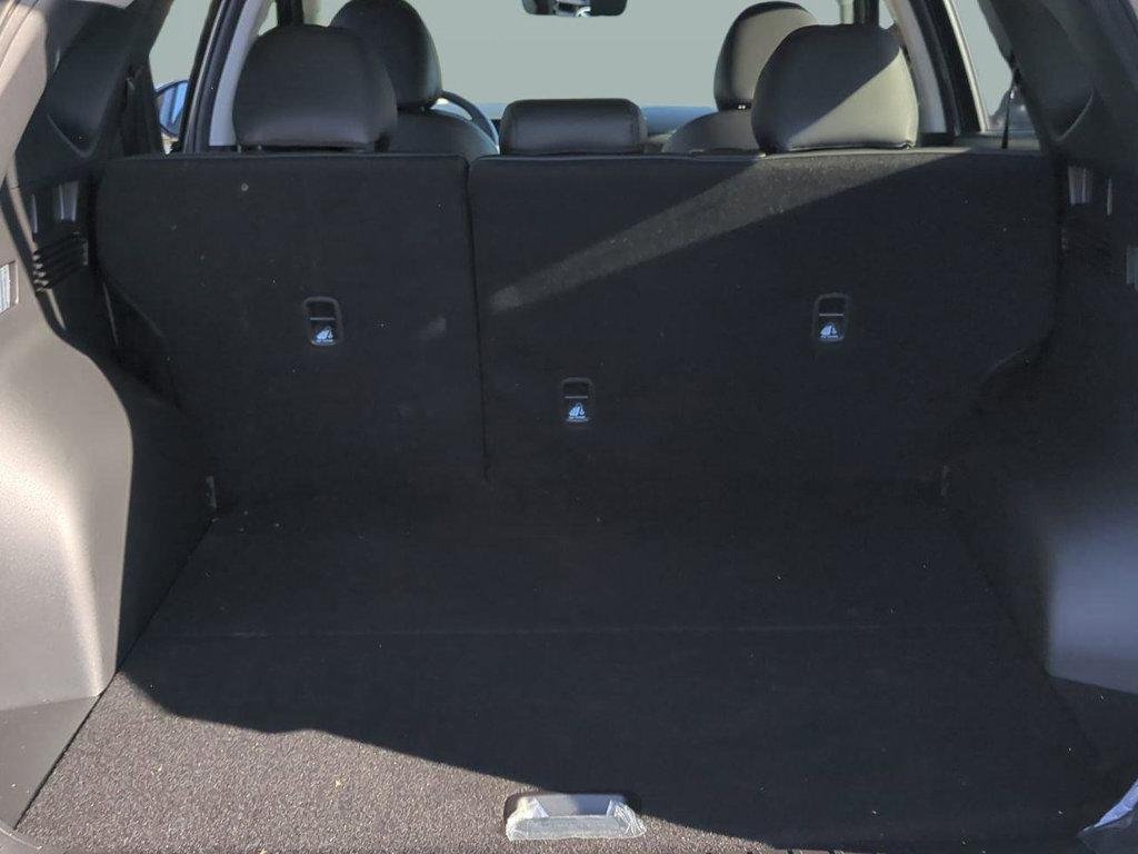 New 2026 Black Hyundai SEL Premium FWD image 14