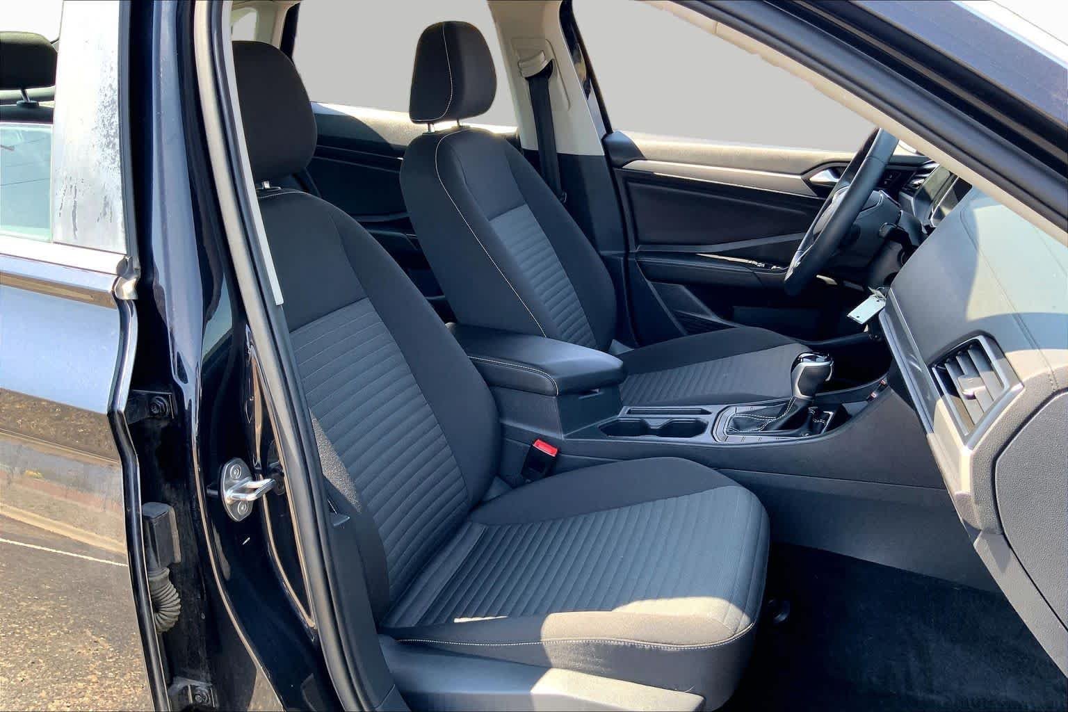 Used 2022 Deep Black Pearl Volkswagen S image 8