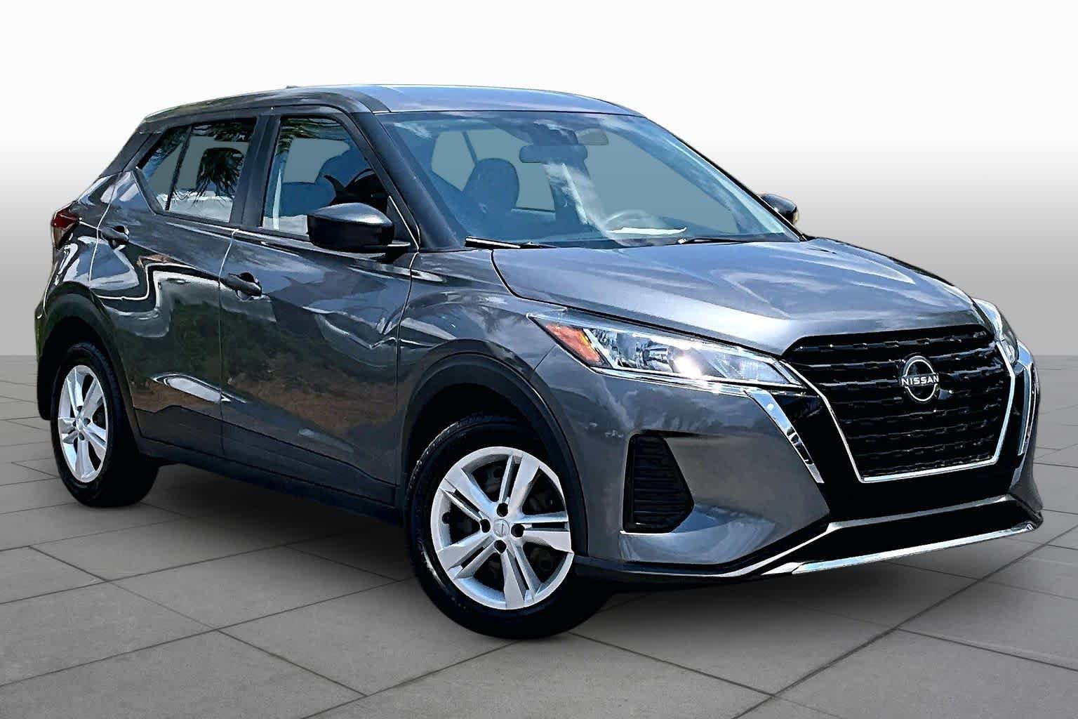 Used 2023 Gun Metallic Nissan S image 3