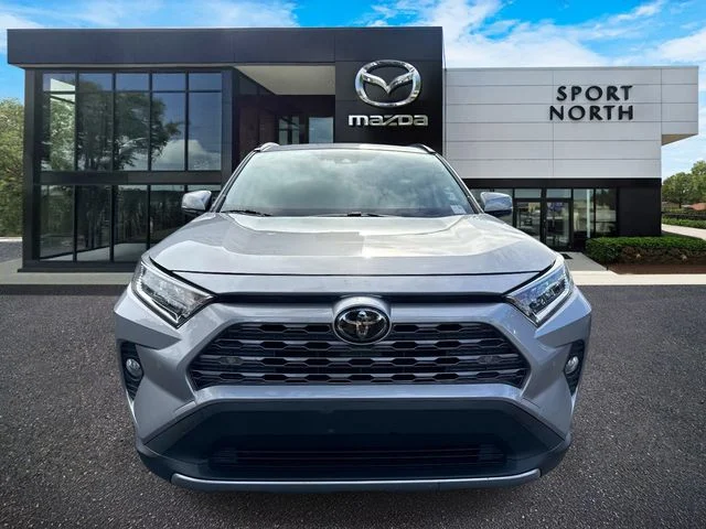 Used 2019  Toyota Limited image 8