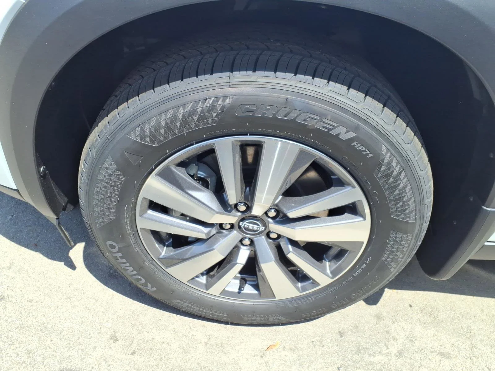 New 2026 Everest White Pearl TriCoat Nissan SL image 5