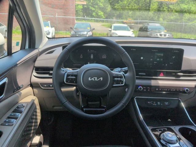 New 2026 Snow White Pearl Kia EX image 13