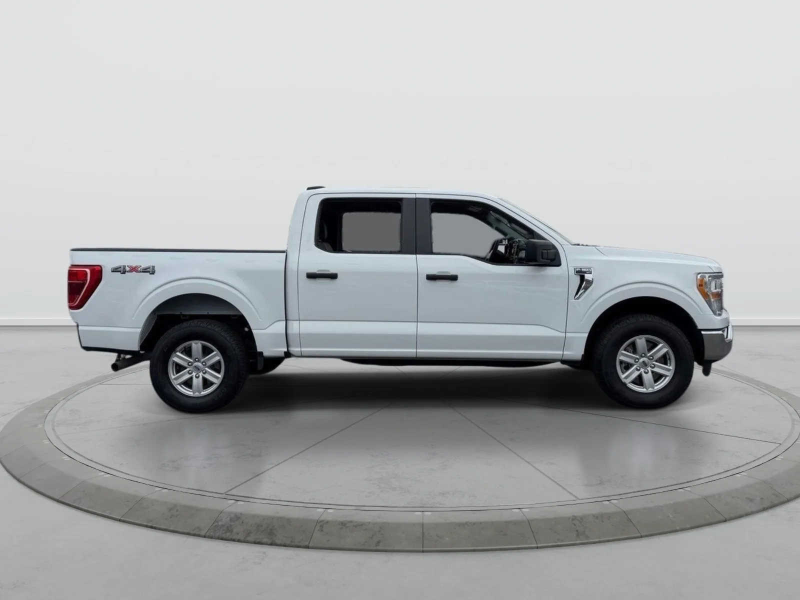 2022 Ford F-150 XLT - Photo 8