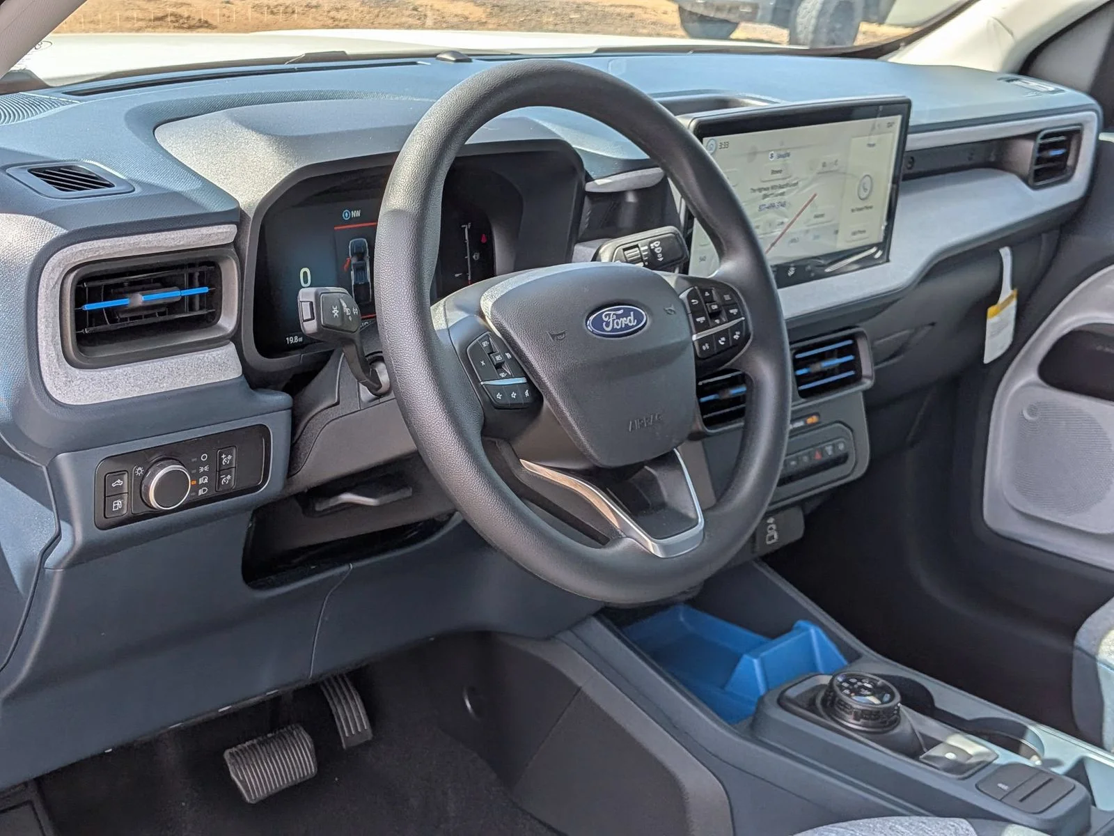 New 2026 Oxford White Ford XLT image 13