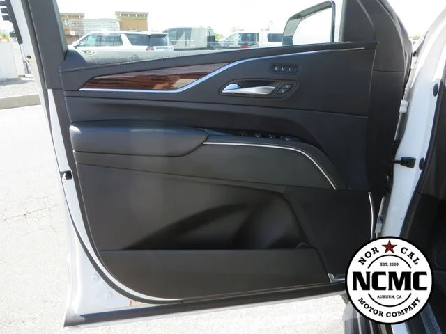 Used 2023 White Cadillac Premium Luxury image 15