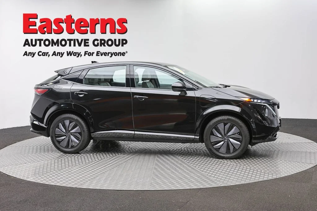Used 2023 Black Nissan ENGAGE e-4ORCE image 4