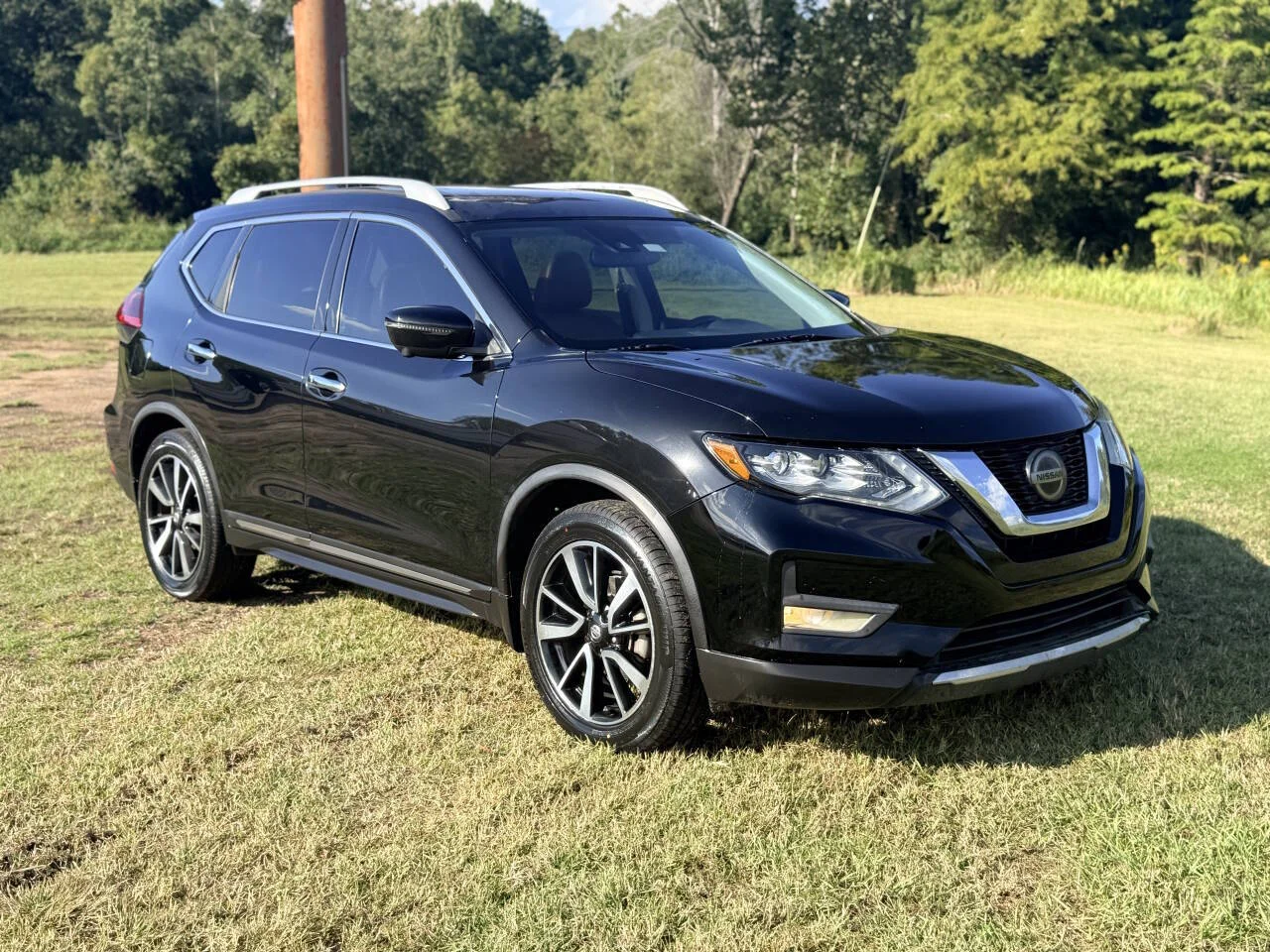 Used 2019 Black Nissan SL 4dr Crossover image 7
