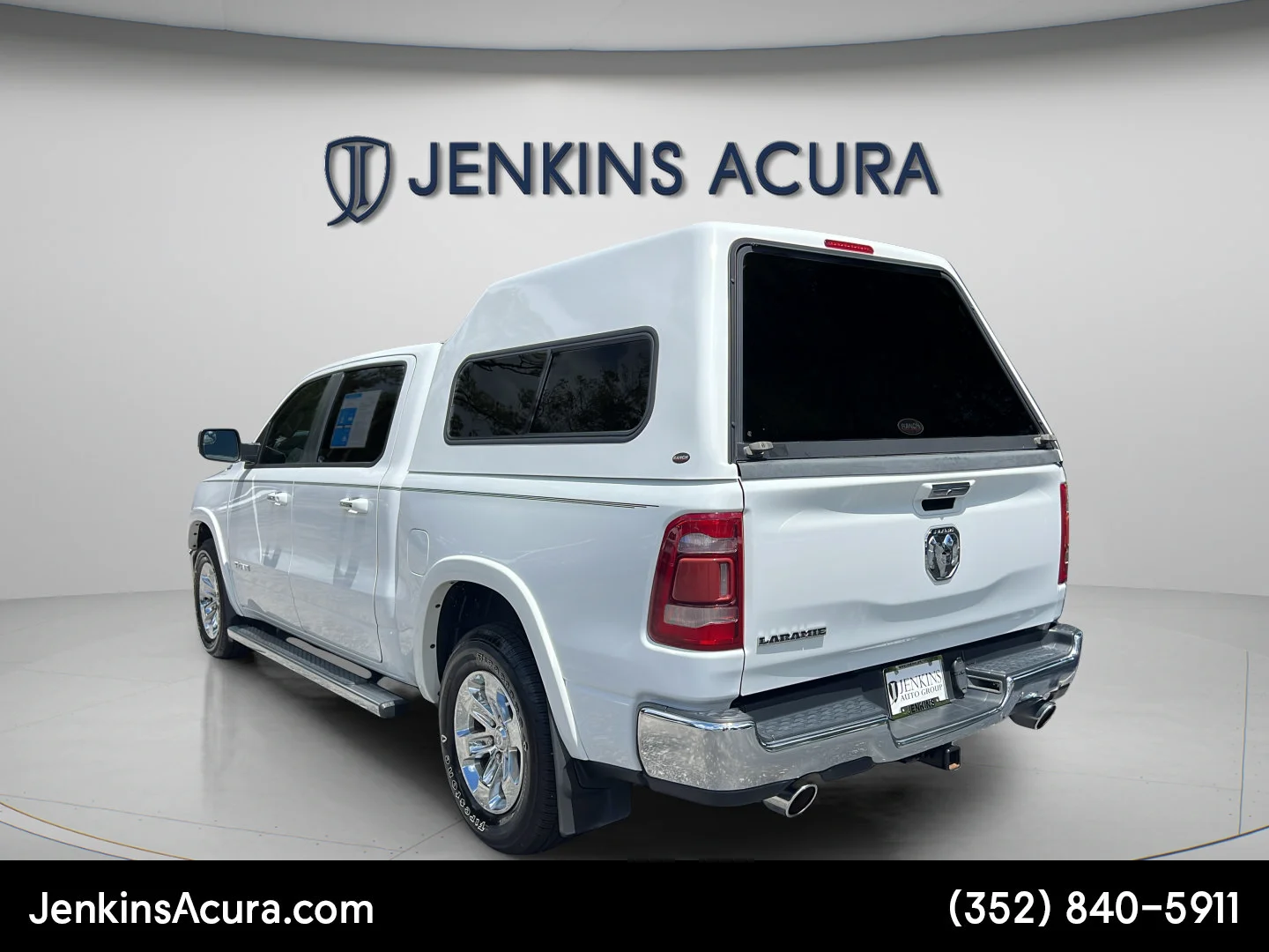 Used 2022 Bright White Clearcoat Ram Laramie image 5
