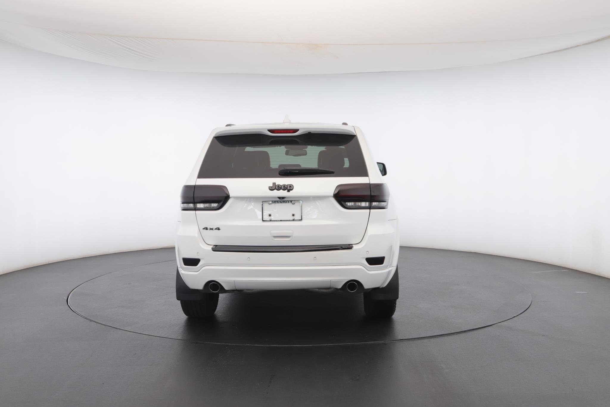 Used 2015 Bright White Clearcoat Jeep Altitude image 26