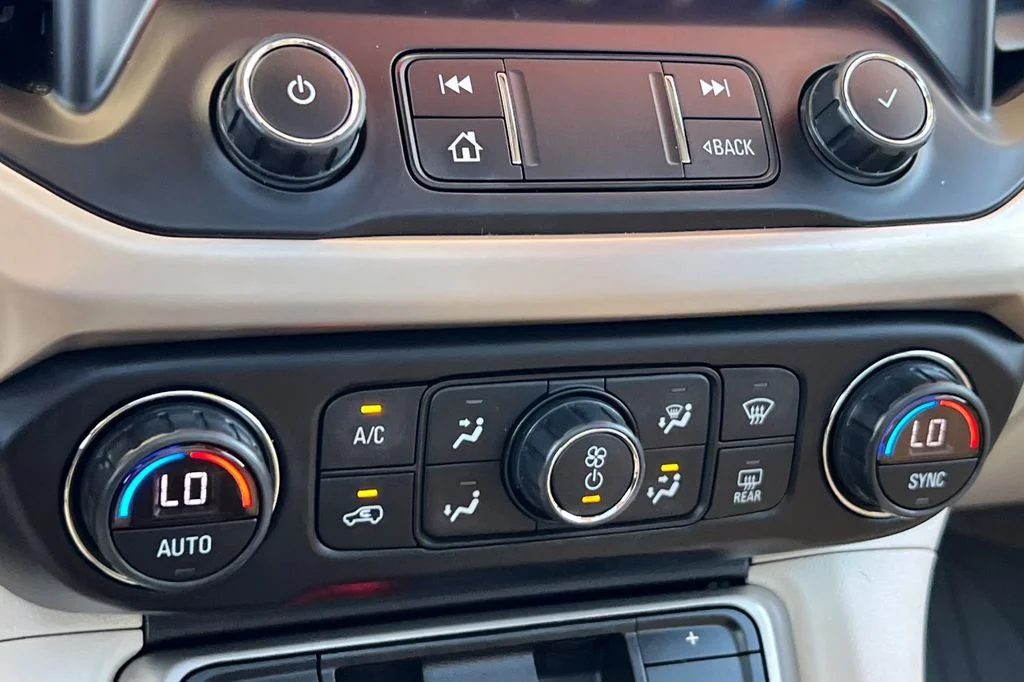 Used 2022 Red GMC Denali image 24