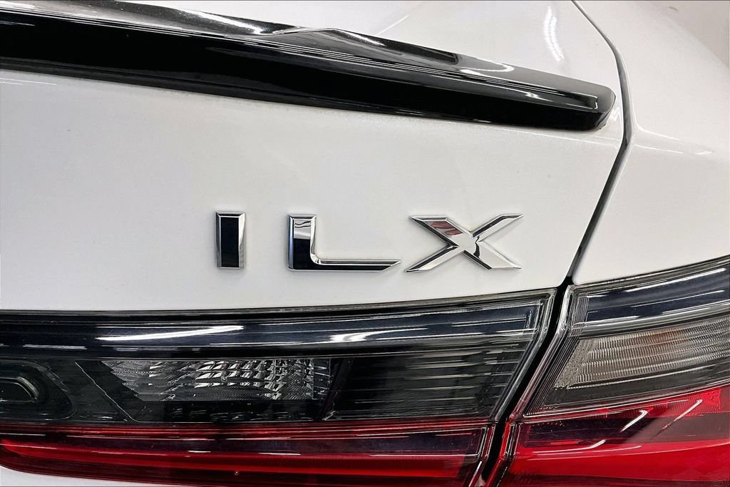 Used 2021  Acura w/Premium/A-SPEC Package image 30