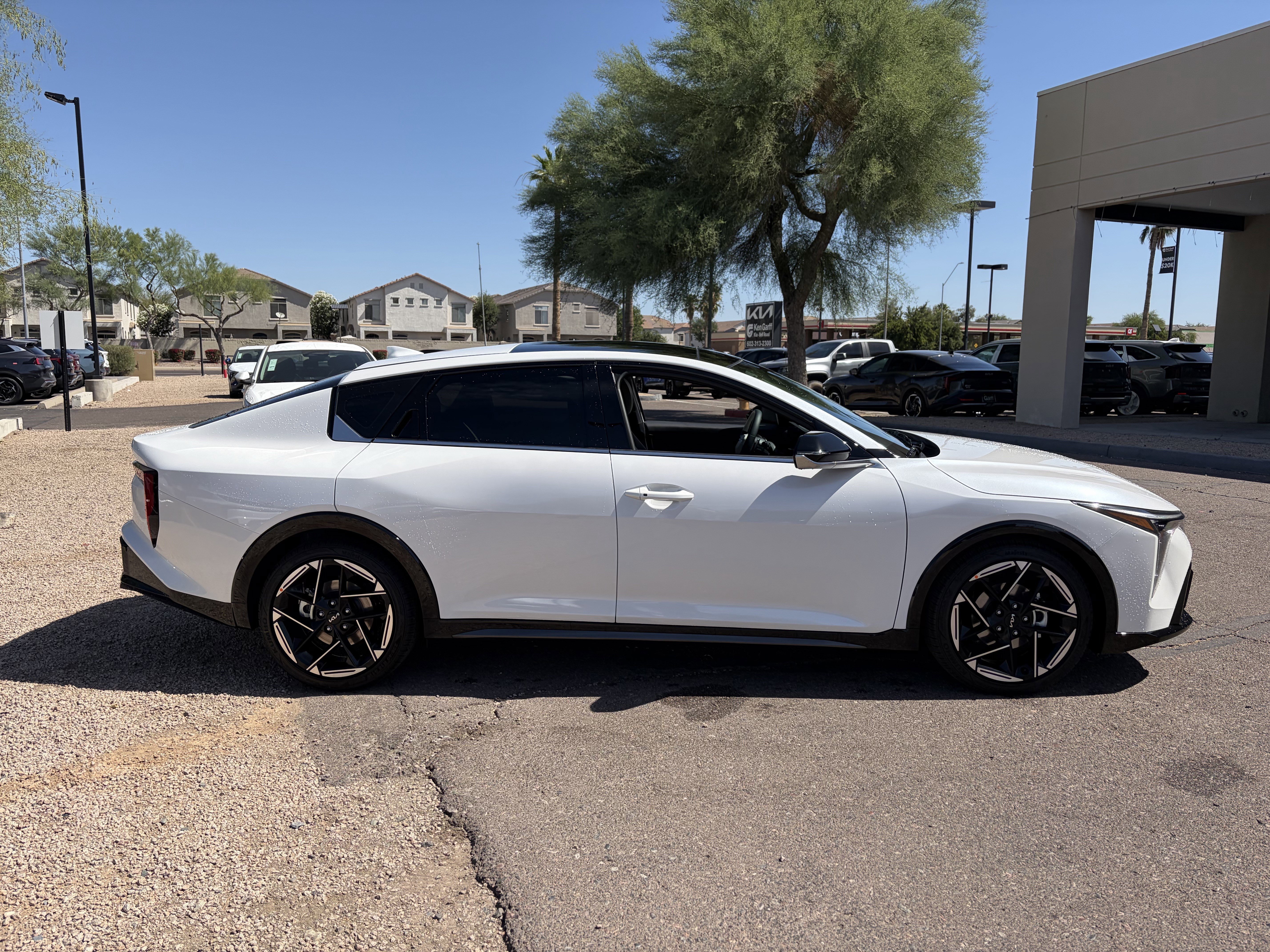 New 2026 Snow White Pearl Kia GT-Line image 2