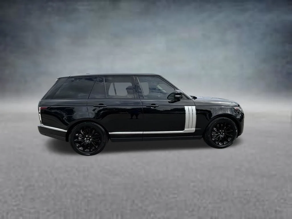 Used 2020 Santorini Black Land Rover HSE image 3