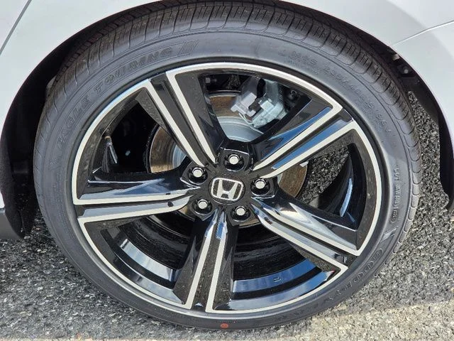 New 2026 Platinum White Pearl Honda SE image 6