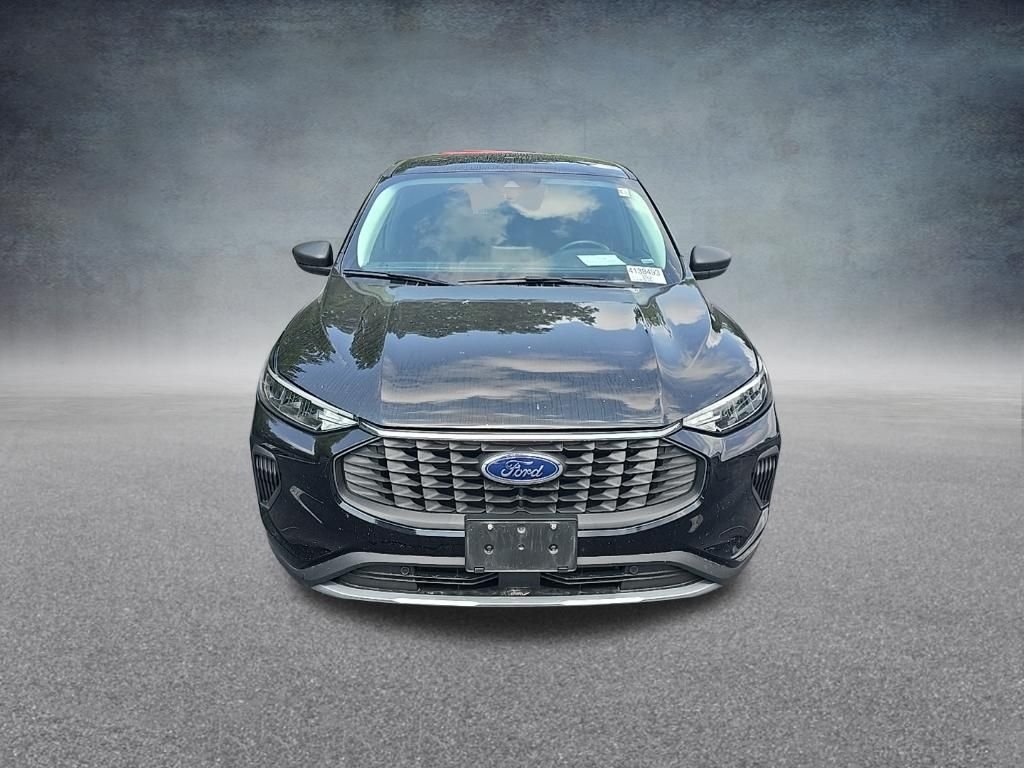 Used 2024 Black Metallic Ford Active image 3