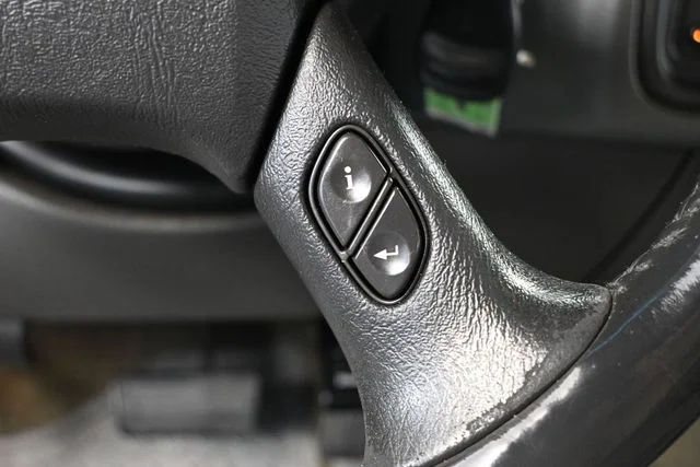 Used 2005 Blue Chevrolet LS image 28