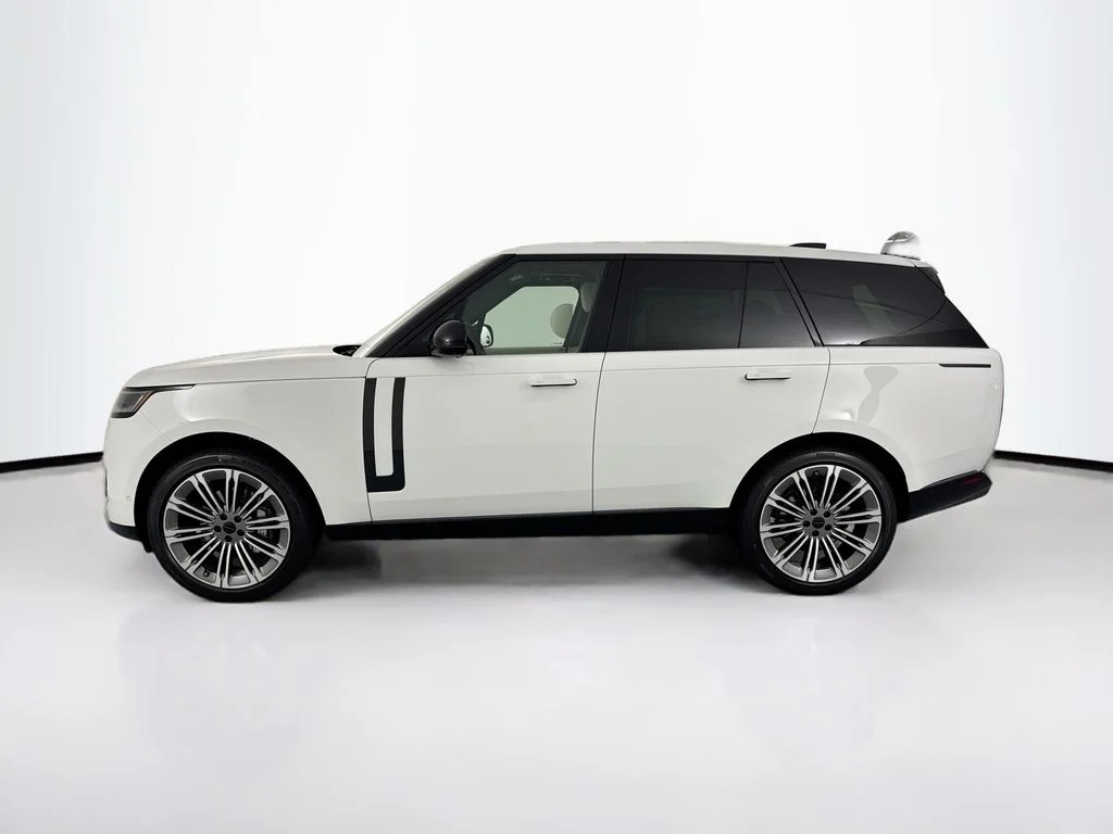 New 2026 Fuji White Land Rover SE image 8