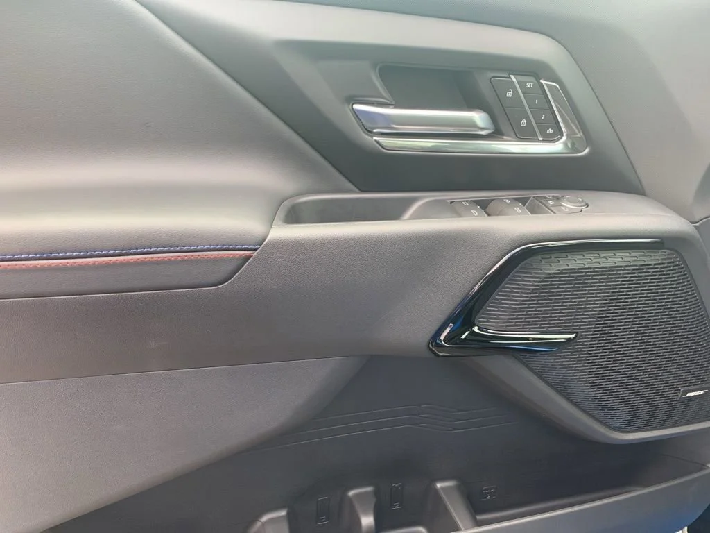 2025 Chevrolet Silverado EV RST - Photo 11