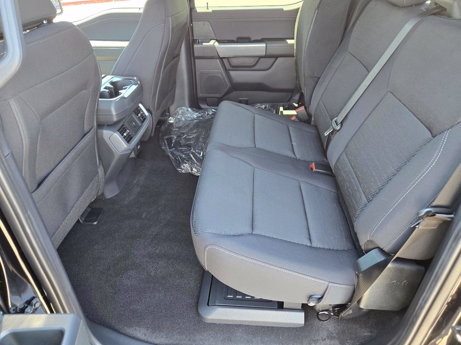 New 2026 Agate Black Metallic Ford XLT image 7