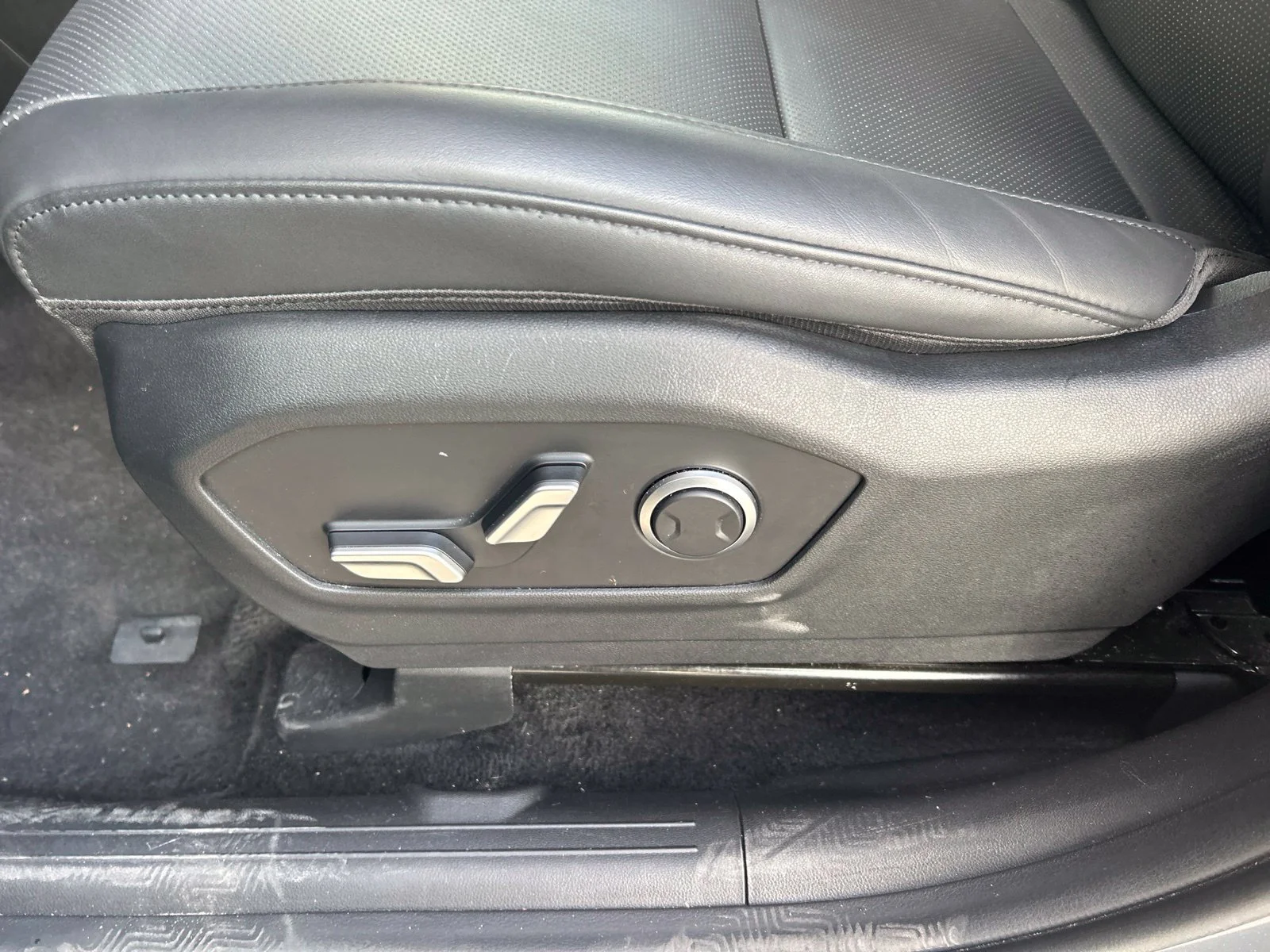 Used 2026 Gray Hyundai SEL image 18