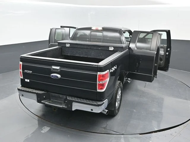 Used 2014 Tuxedo Black Metallic Ford XLT image 27