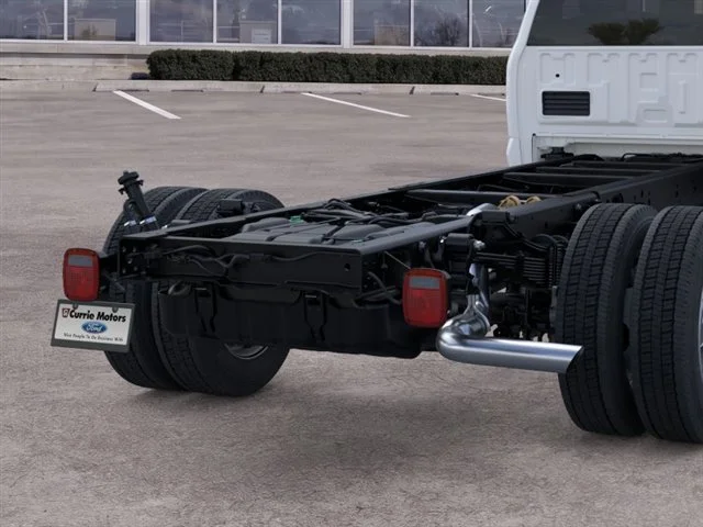 New 2026 Oxford White Ford XL image 21