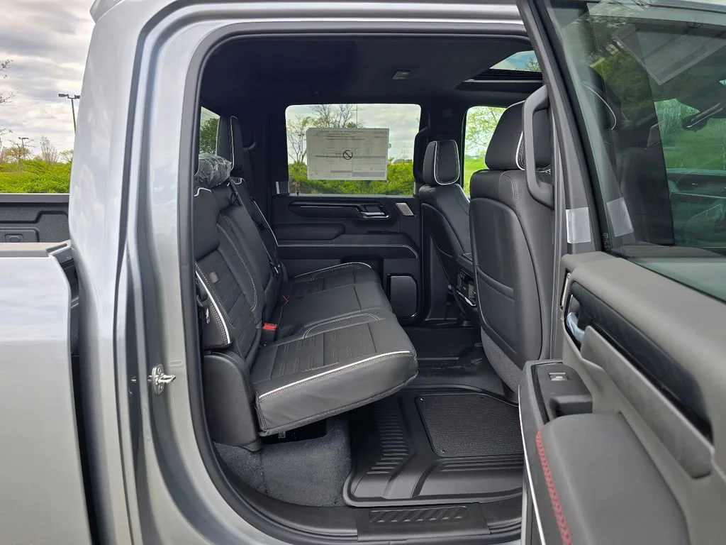 2026 GMC Sierra 2500HD AT4X - Photo 32