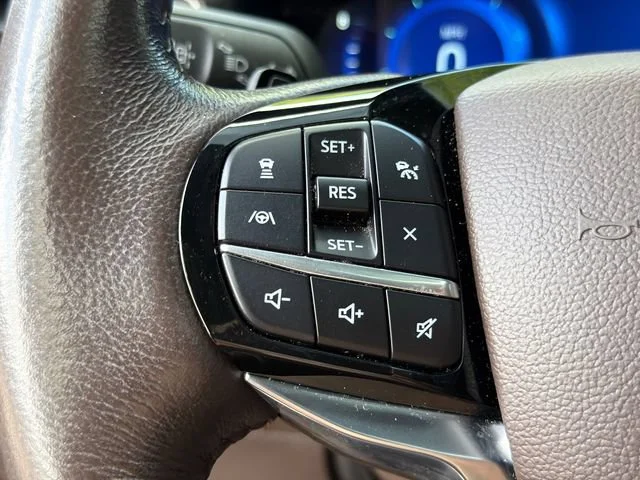 Used 2021 Blue Ford King Ranch image 25