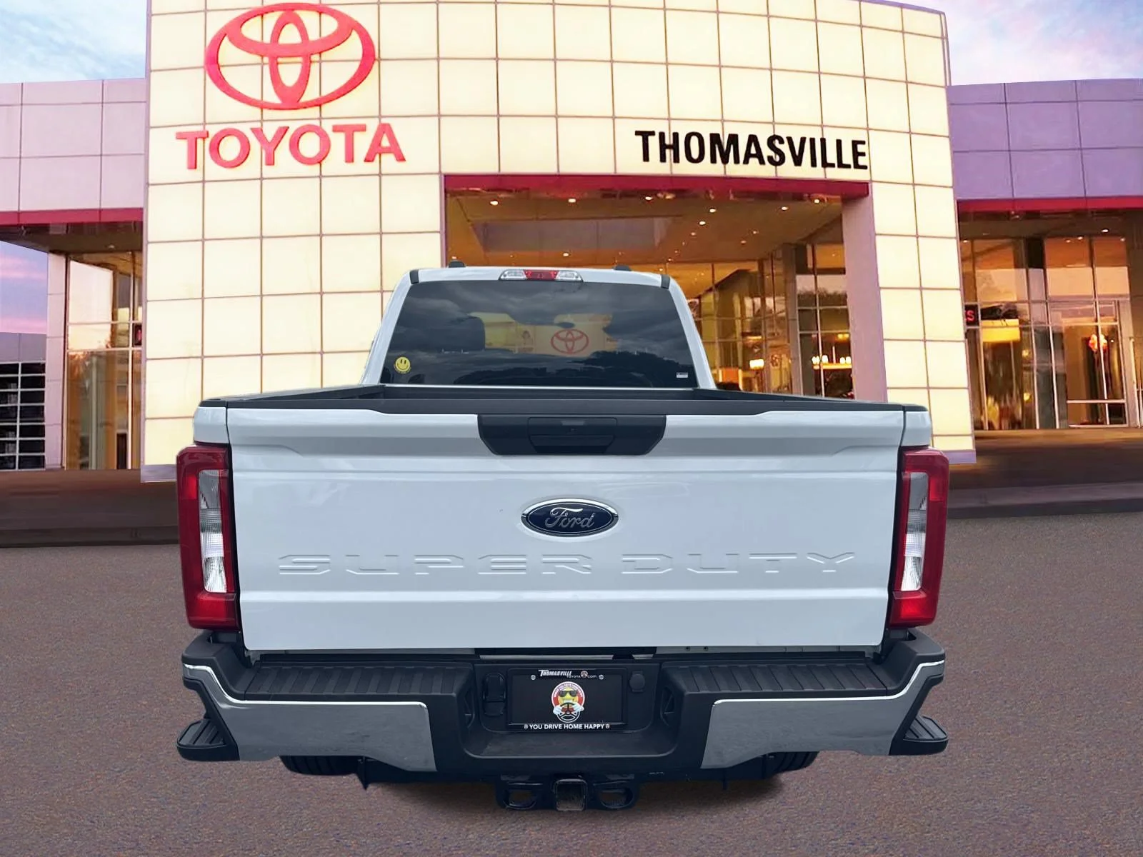 Used 2024 Oxford White Ford XLT image 6