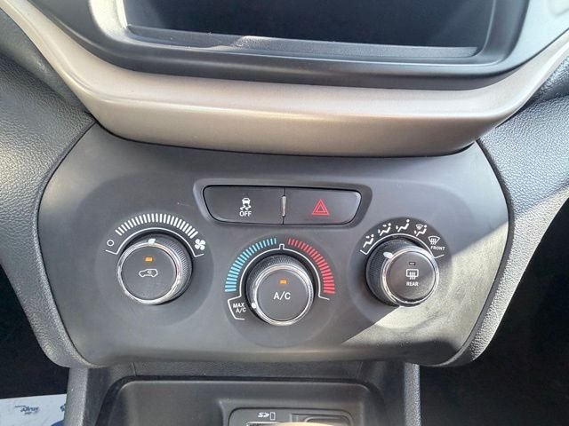 2016 Jeep Cherokee Sport Altitude - Photo 15