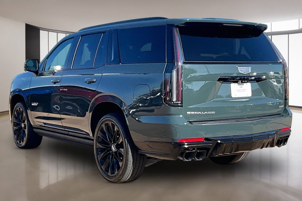 Used 2025 Green Cadillac V-Series image 12