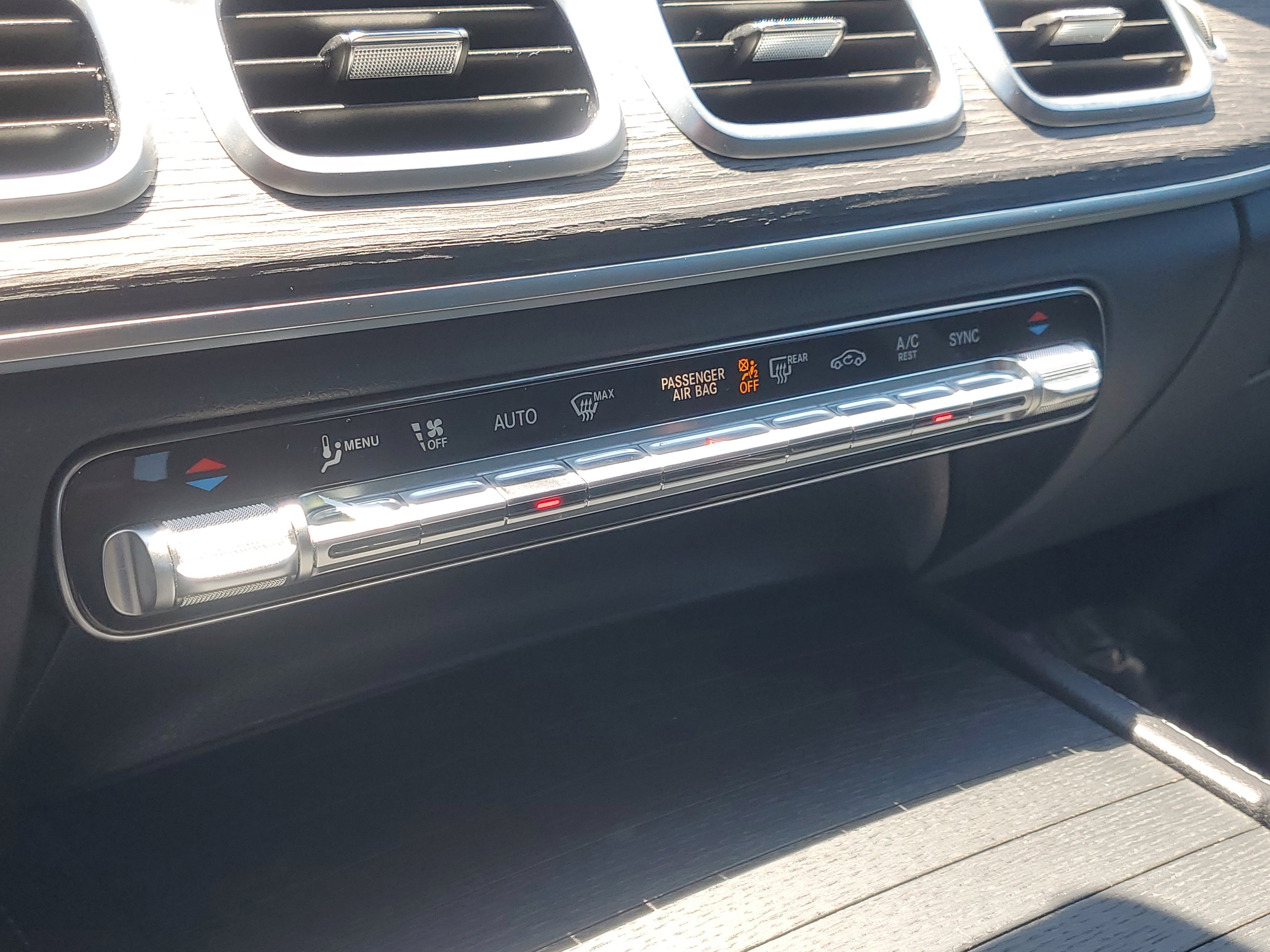 Used 2022 Black Mercedes-Benz GLE 350 image 30