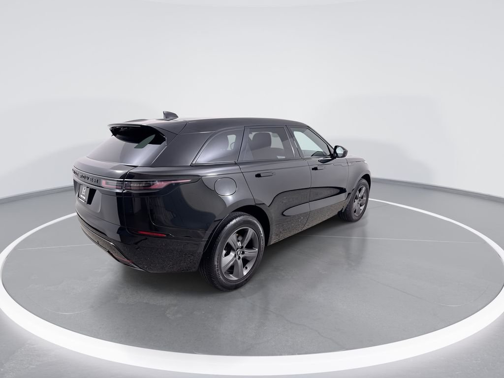 Certified Used 2025 Black Land Rover Dynamic SE image 8