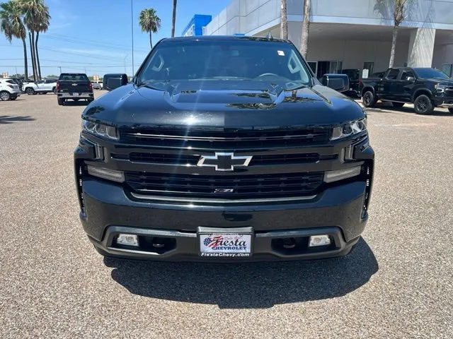 Used 2022 BLACK Chevrolet RST image 2