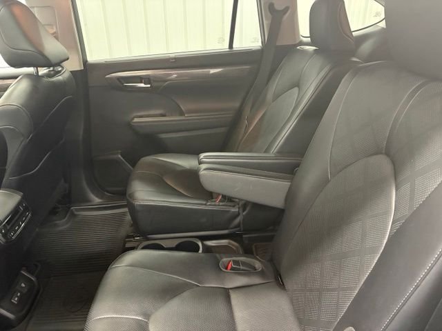 2023 Toyota Highlander Platinum - Photo 12