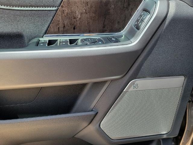 New 2026 Carbonized Gray Metallic Ford F-250® Lariat® image 43