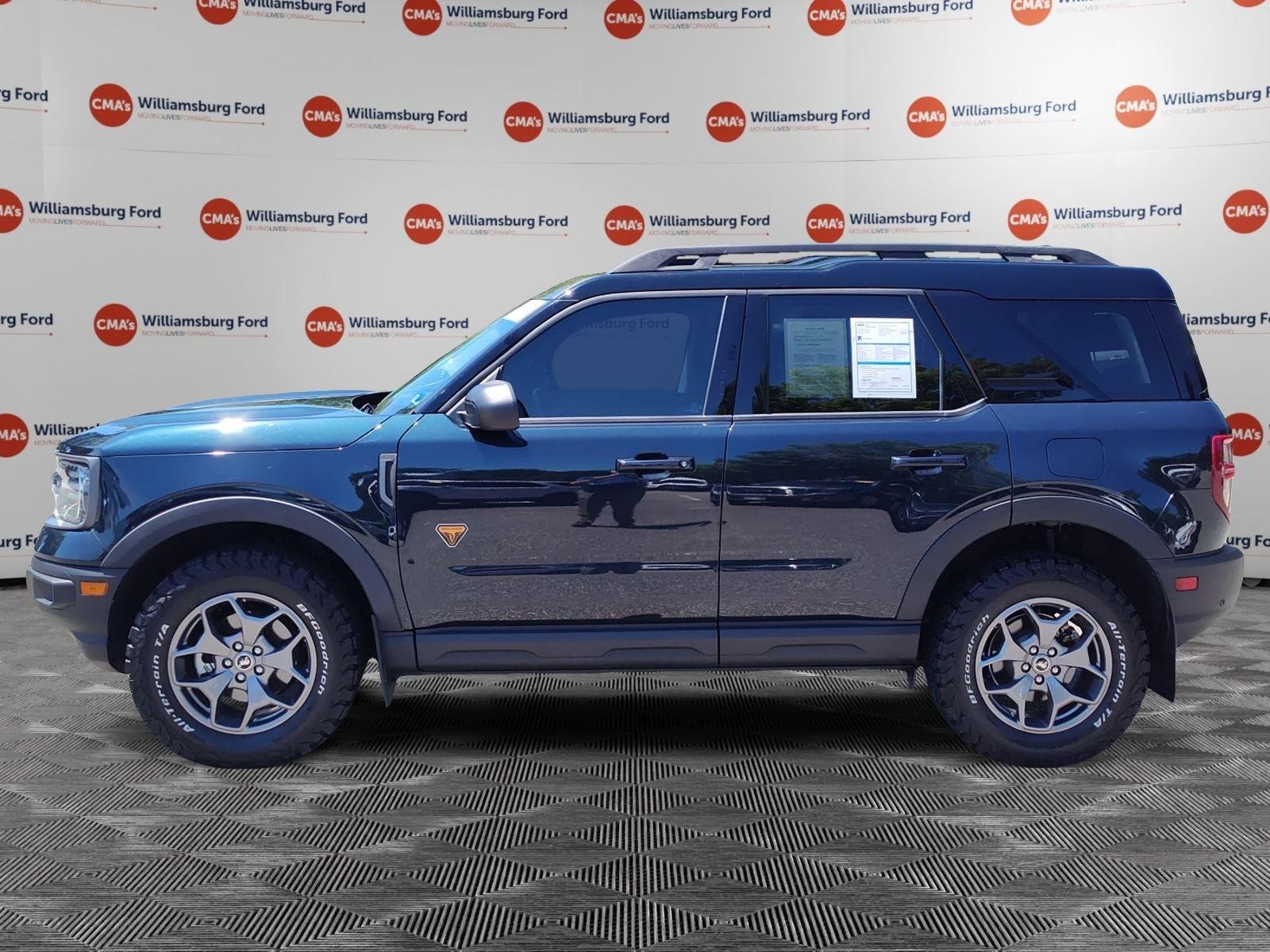 Used 2023 Alto Blue Metallic Tinted Clearcoat Ford Badlands image 2