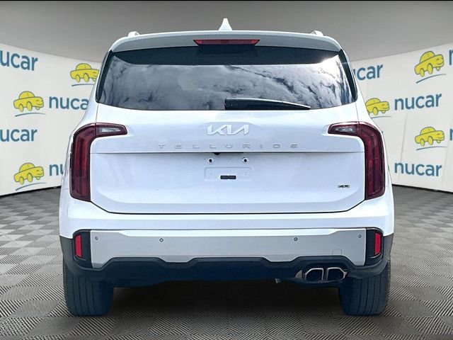 Used 2023 White Kia S image 4