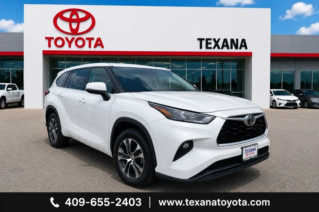 Pre-Owned 2020 Toyota Highlander XLE FWD 4D Sport Utility
