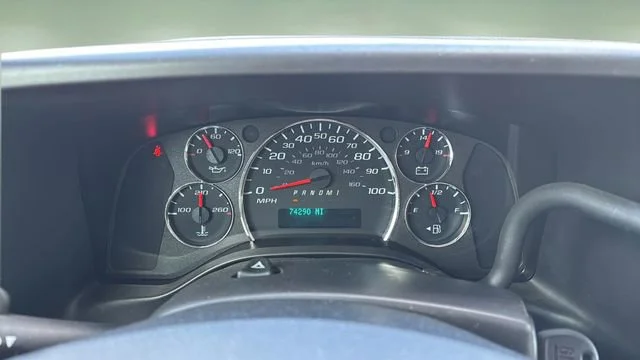 Used 2022 Summit White Chevrolet WT image 16