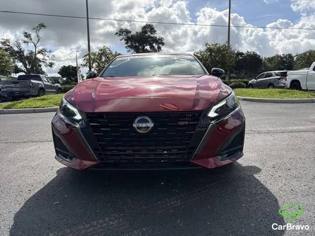 Used 2023 Red Nissan SR VC-Turbo FWD image 9