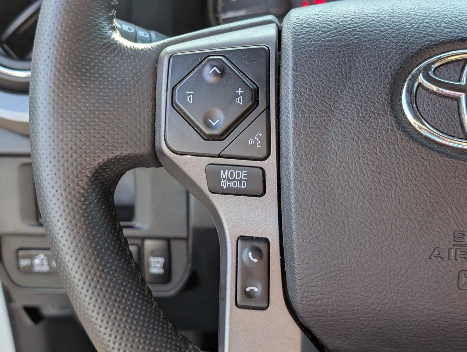Used 2019 Super White Toyota TRD Off-Road image 29