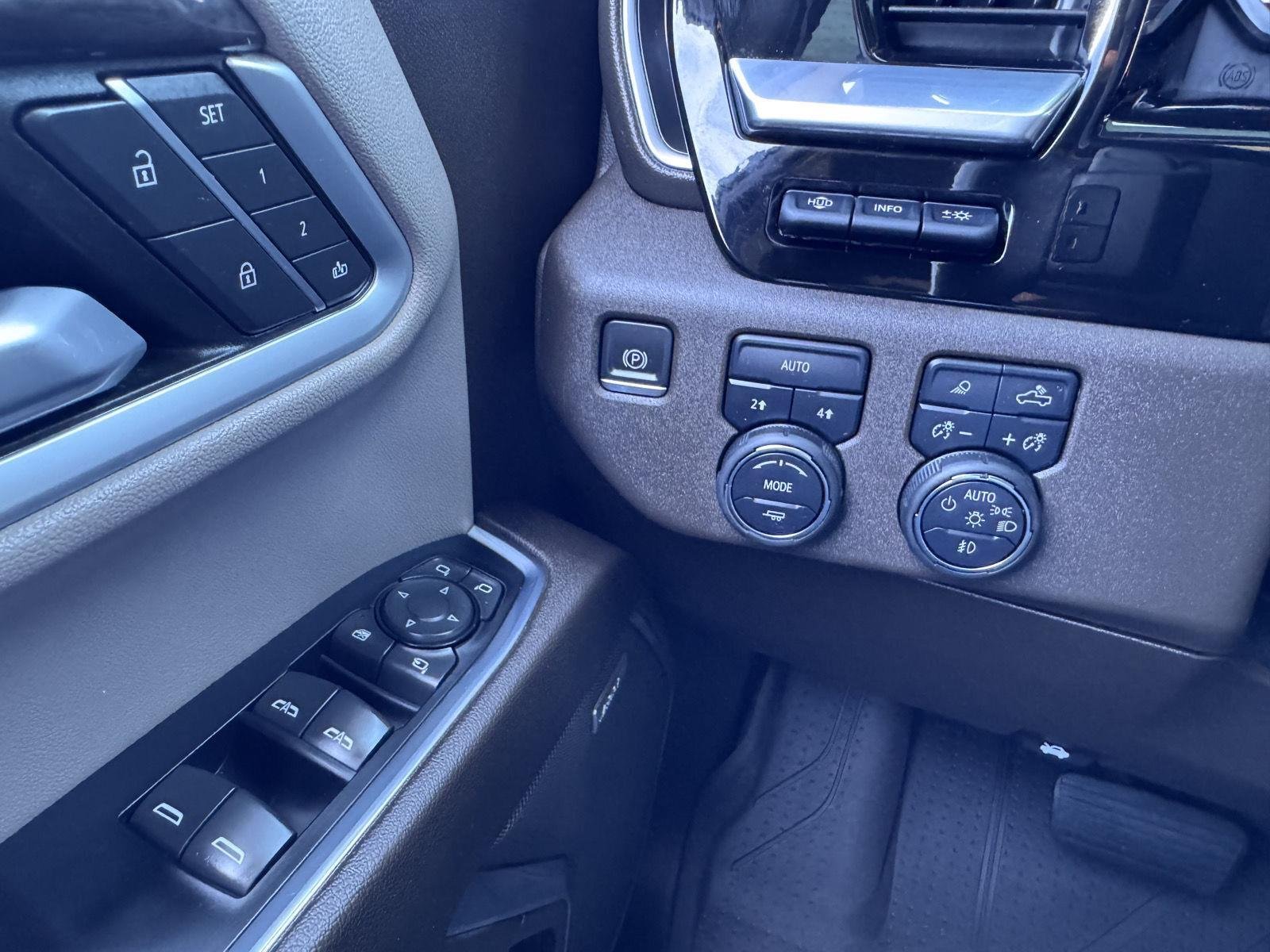2022 Chevrolet Silverado 1500 LTZ - Photo 12