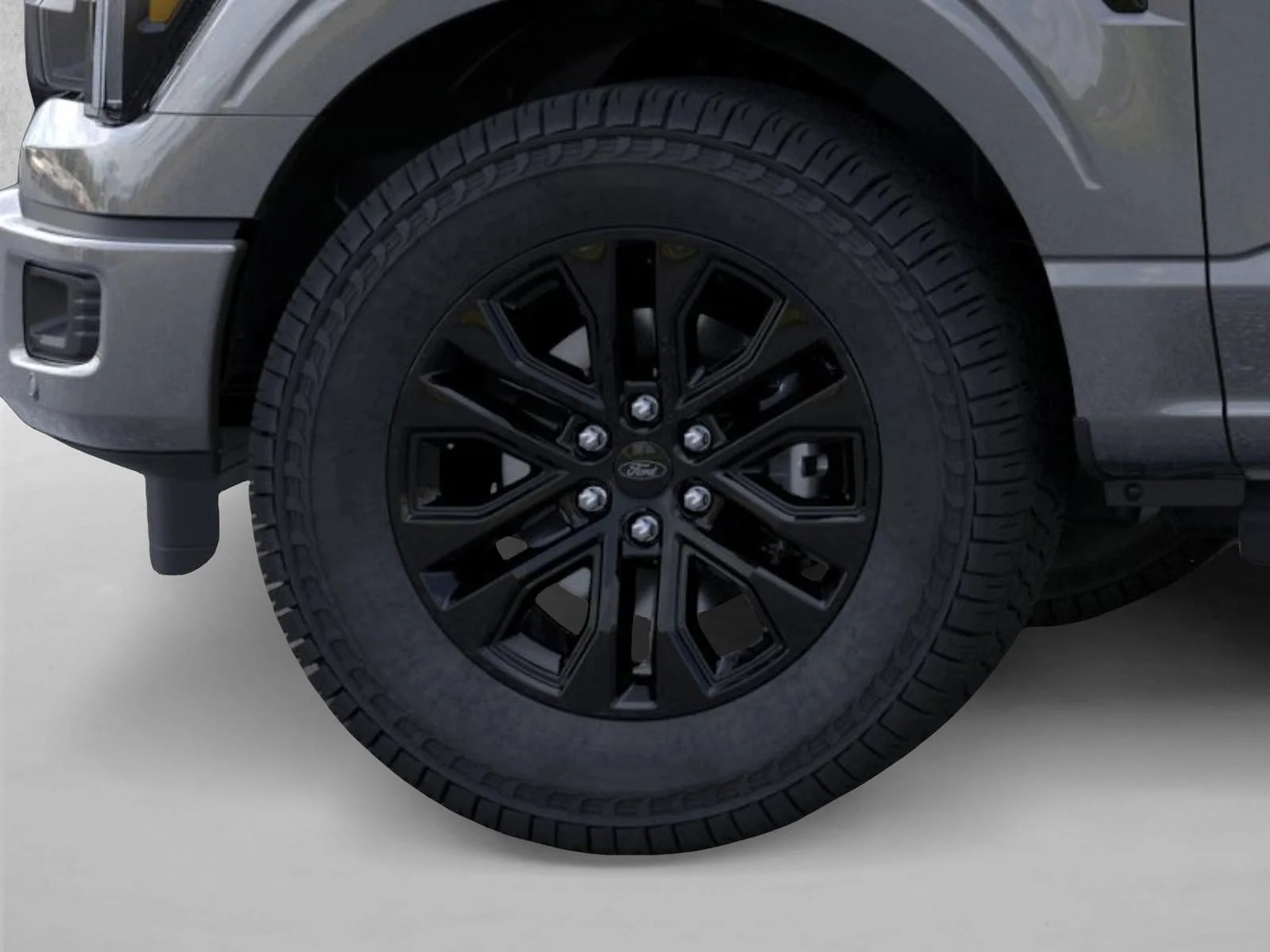 New 2026 Carbonized Gray Metallic Ford Lariat® image 19