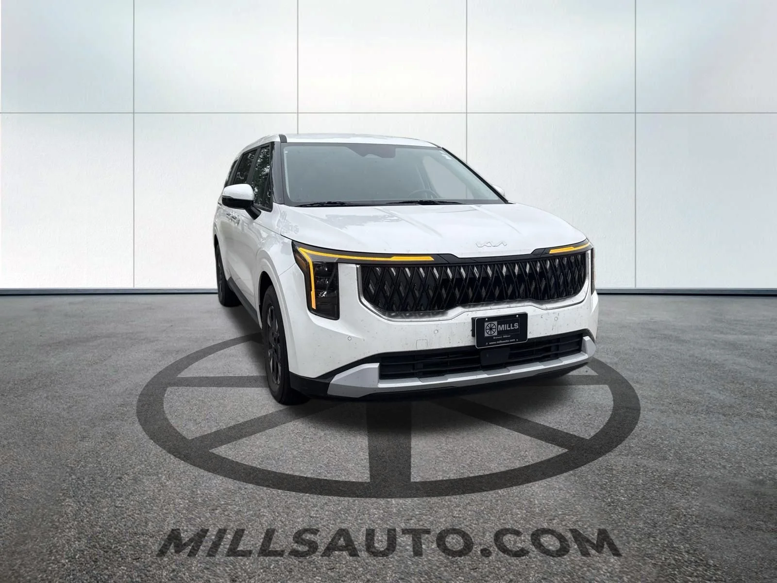 Used 2026 Kia Carnival LXS with VIN KNDNB5KA9T6131027 for sale in Baxter, Minnesota