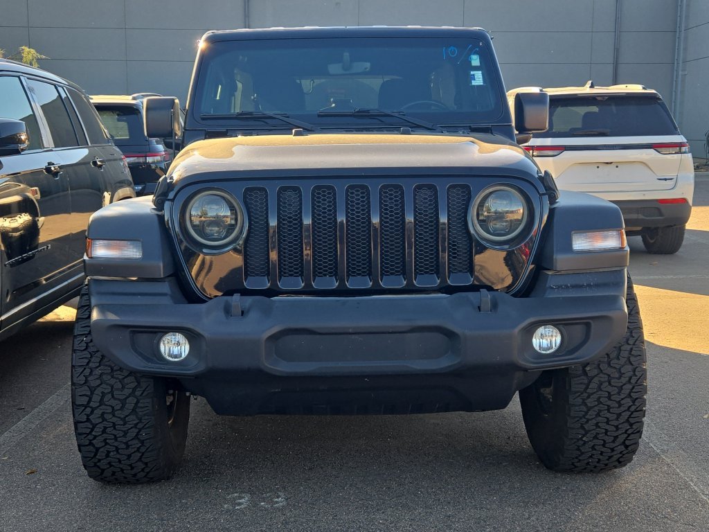 Used 2023 Black Jeep Sport S image 2